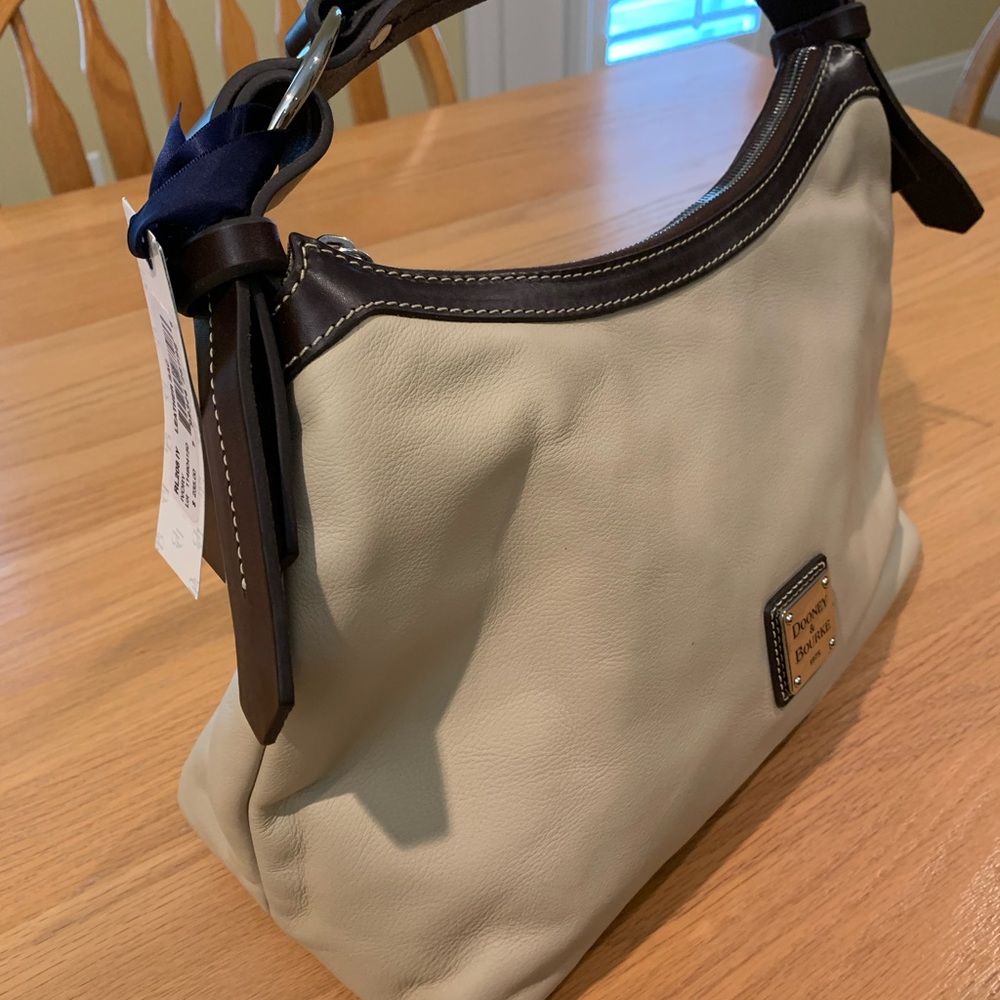 Purse, never used!!